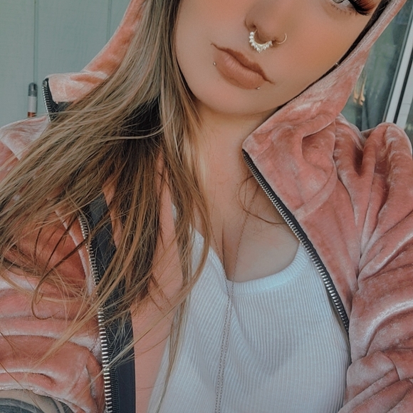 Meet your Posher, Nicoley - Picture 6 of 15